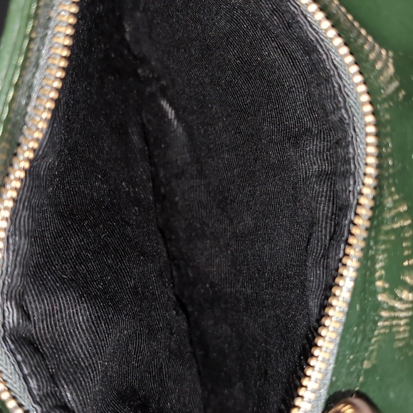 Jaeger Elegant Olive Green Patent Leather Shoulder Bag. - Picture 6 of 13